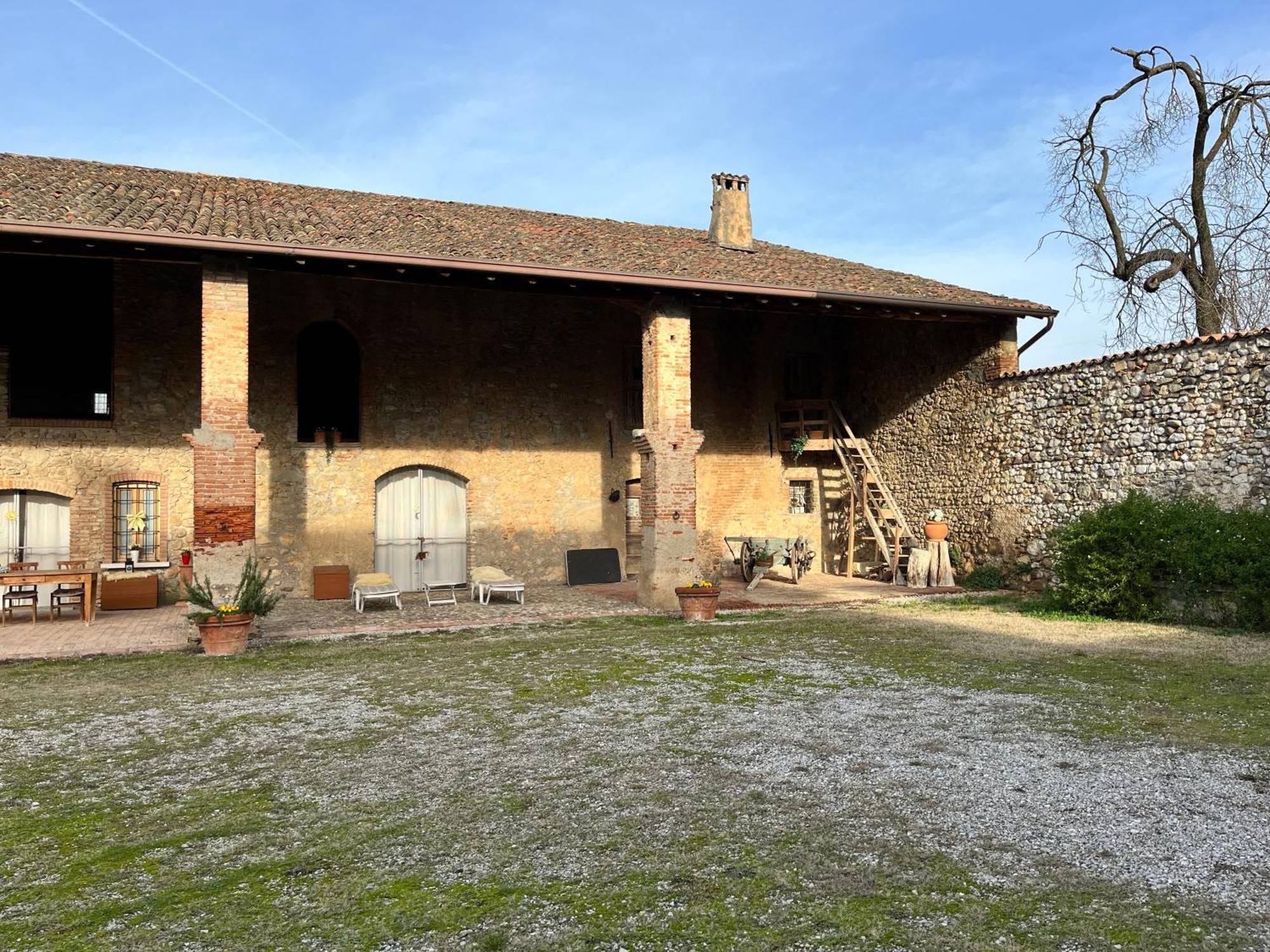 Bed and Breakfast Antico Cascinale Lombardo Лонато Экстерьер фото