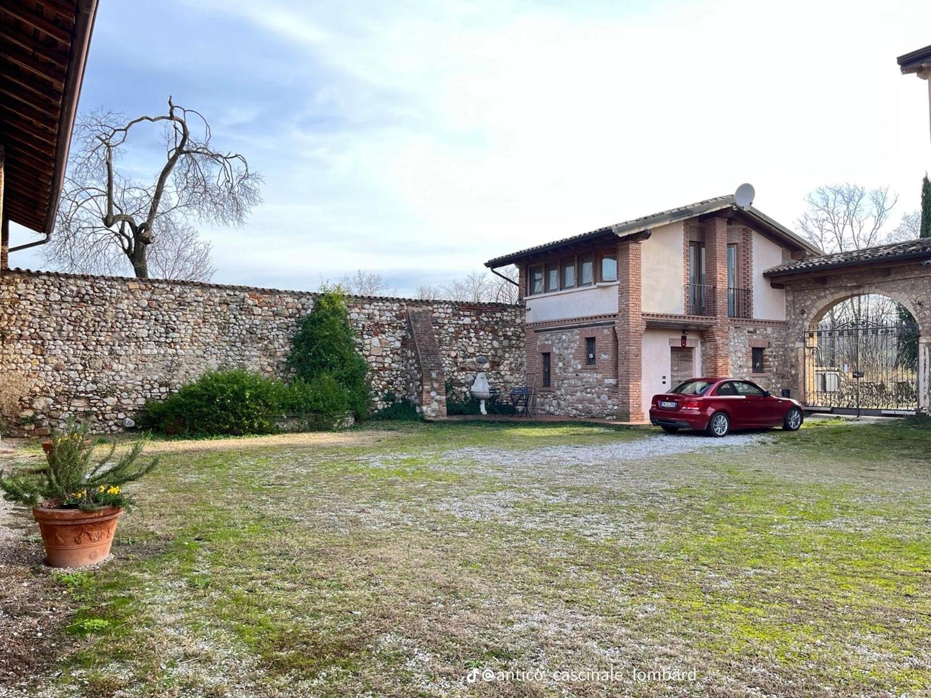 Bed and Breakfast Antico Cascinale Lombardo Лонато Экстерьер фото